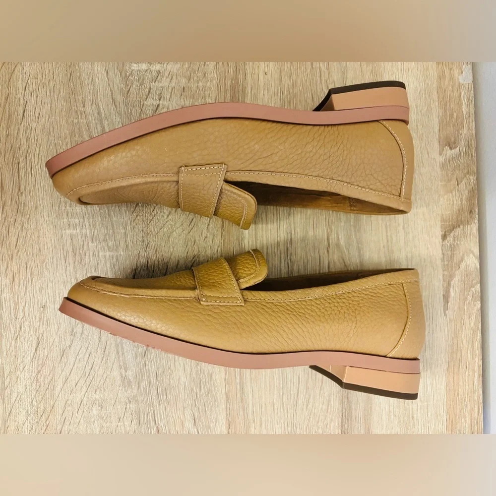 Vionic leather Square toe loafers Shoes Size 6.5